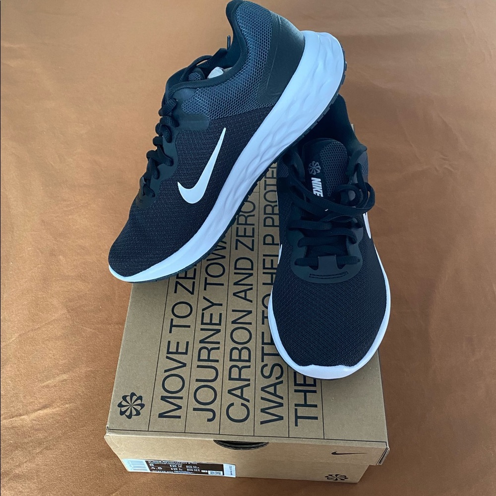 Womens Nike Shoes